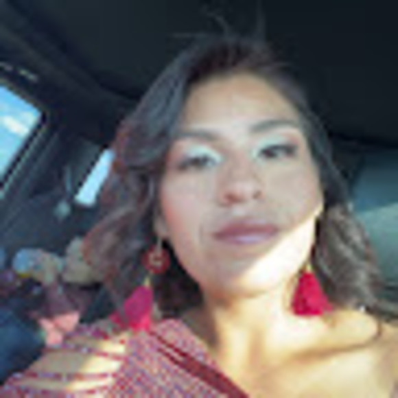 Meet your Posher, Lizeth - Picture 1 of 1